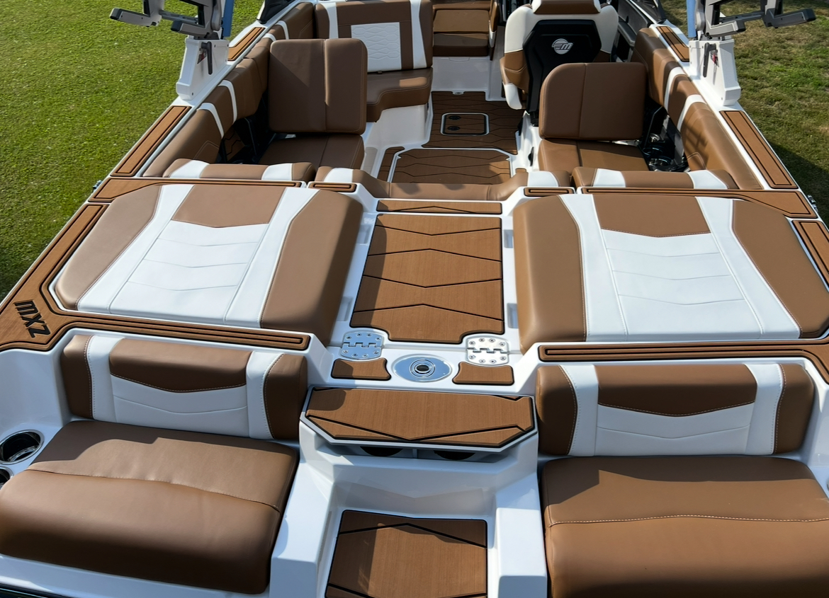 2024 MALIBU 23 MXZ  Icon